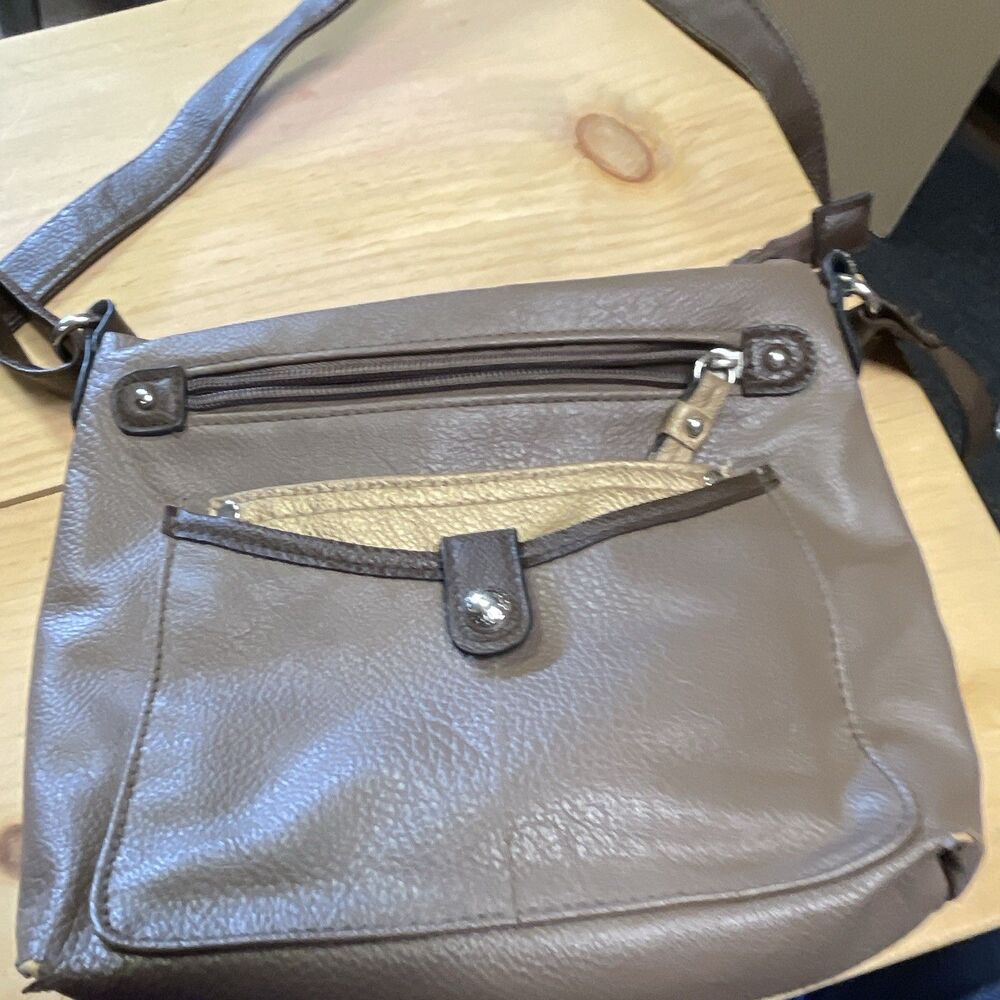 Rosetti Women’s Brown Pebbled Crossbody Bag Zip Closure Outer Pockets